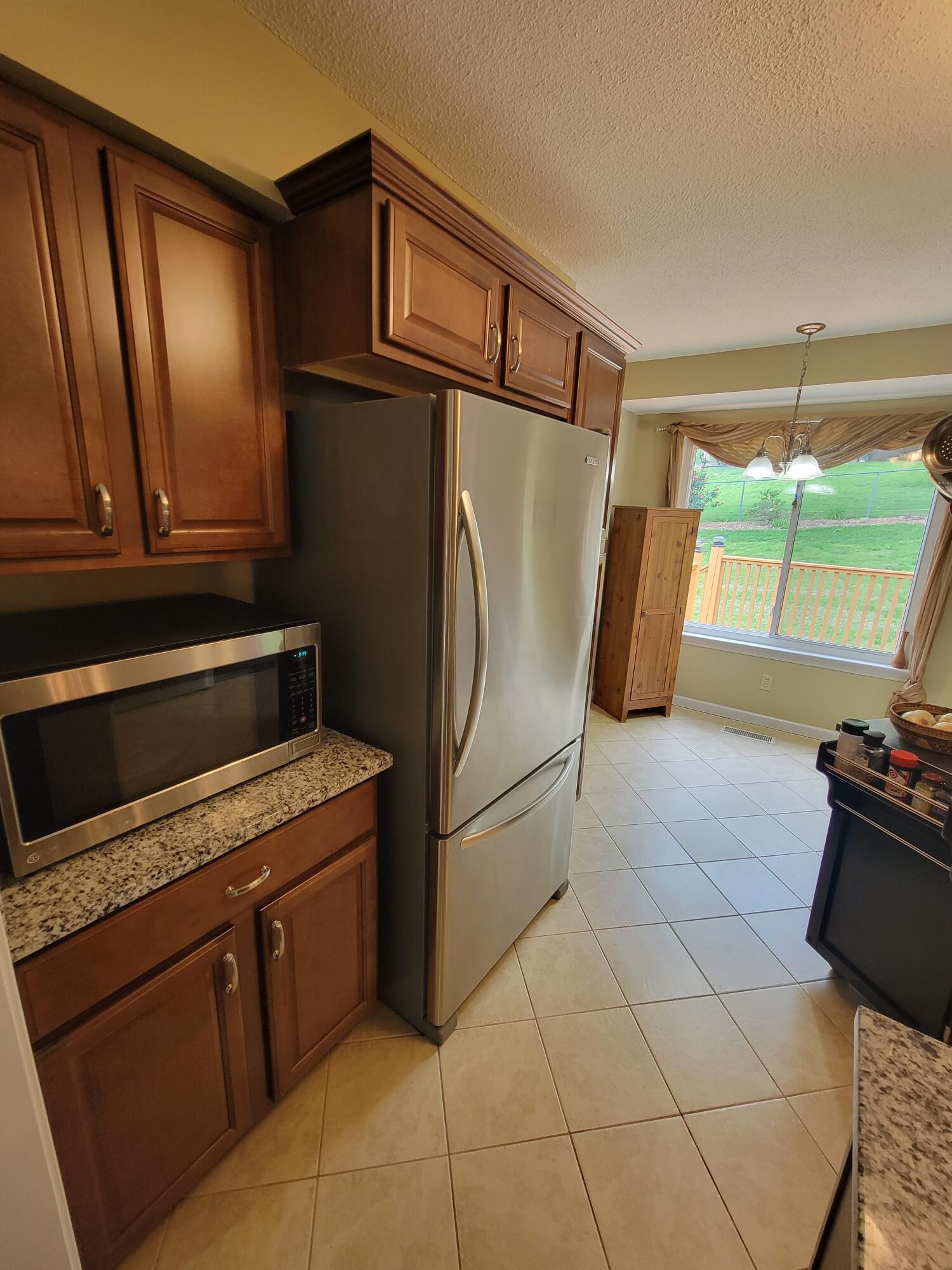 162 Rolling Ridge Court Chattanooga, TN 37421 - Photo 31 of 67 20230506_153351