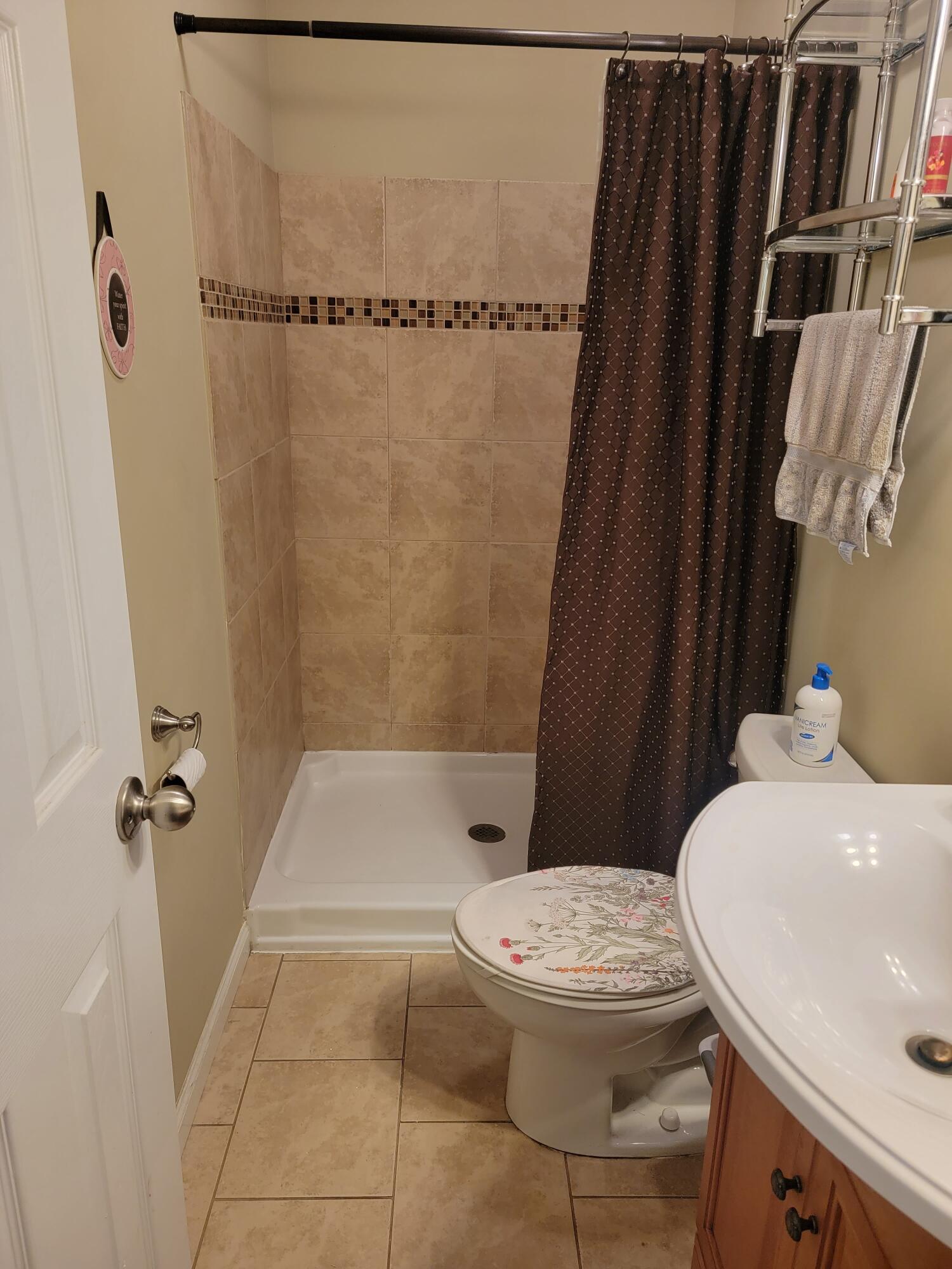 162 Rolling Ridge Court Chattanooga, TN 37421 - Photo 58 of 67 20230506_163040