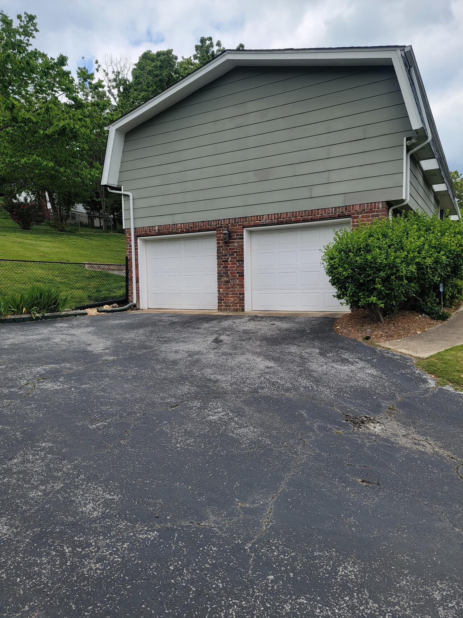 162 Rolling Ridge Court Chattanooga, TN 37421 - Photo 9 of 67 20230506_152532