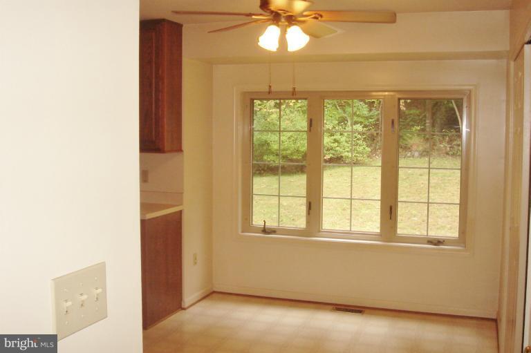 12396 Purcell Road Manassas, VA 20112 - Photo 19 of 24 Kitchen