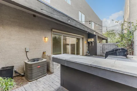 $500,000 | 2315 East Pinchot Avenue, Unit 126, Phoenix, AZ 85016