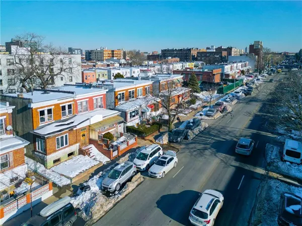 an aerial view of multiple house