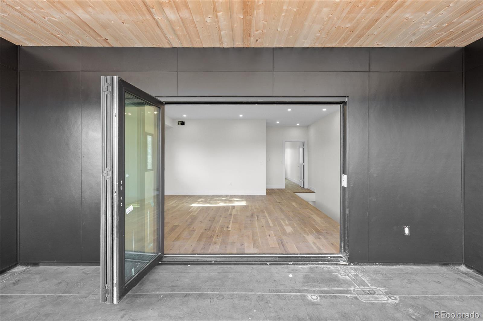 1446 Stuart Street Denver, CO 80204 - Photo 28 of 43