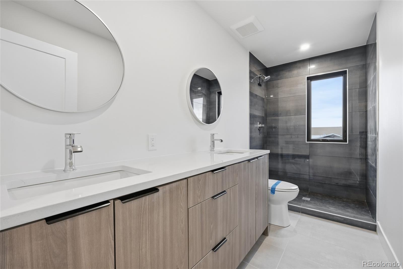 1446 Stuart Street Denver, CO 80204 - Photo 34 of 43