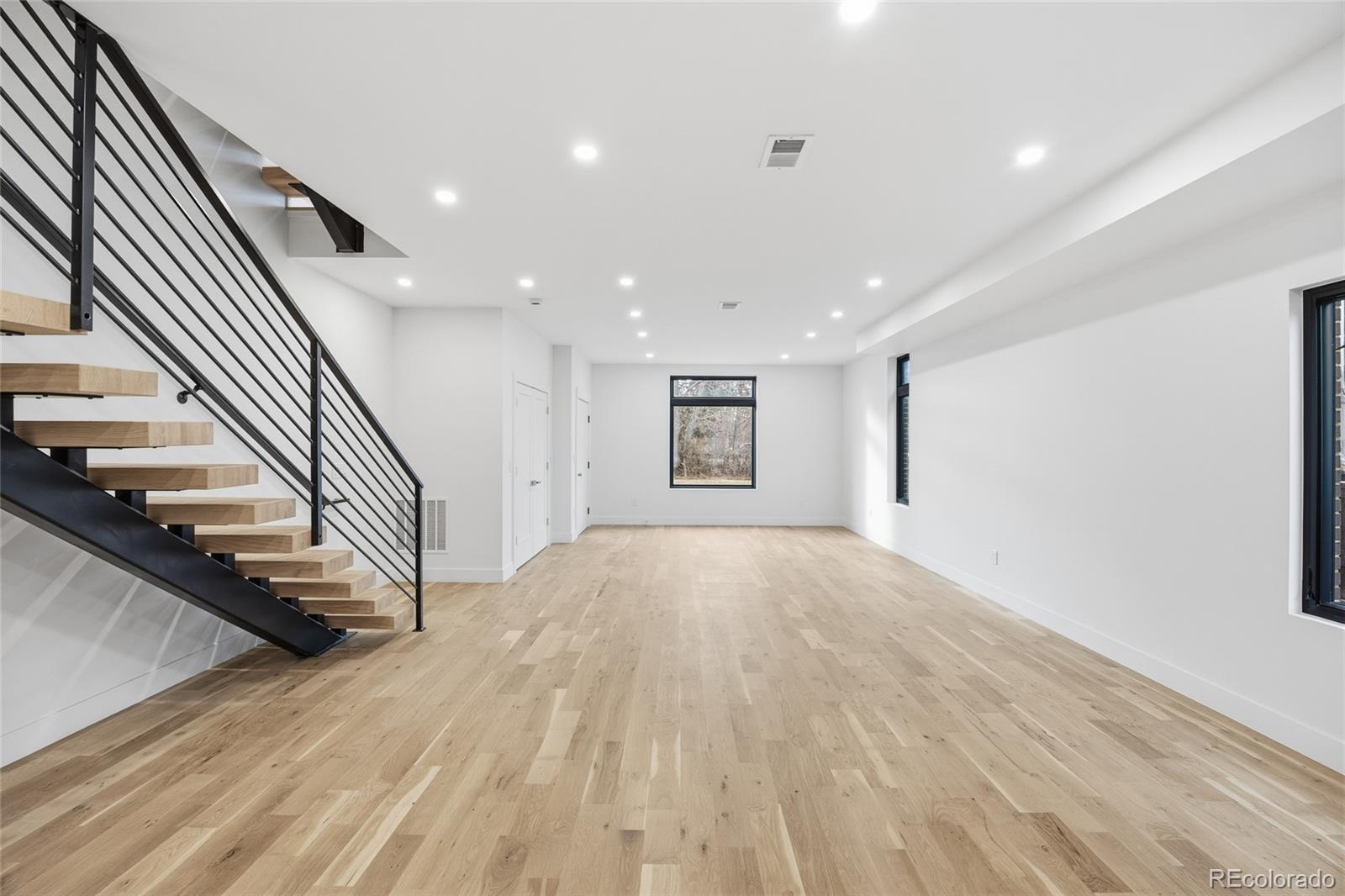 1446 Stuart Street Denver, CO 80204 - Photo 10 of 43