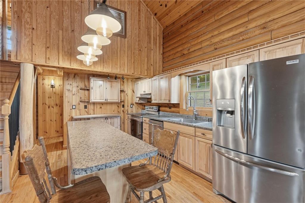 527 Little Creek Road Amity, PA 15311 - Photo 14 of 50
