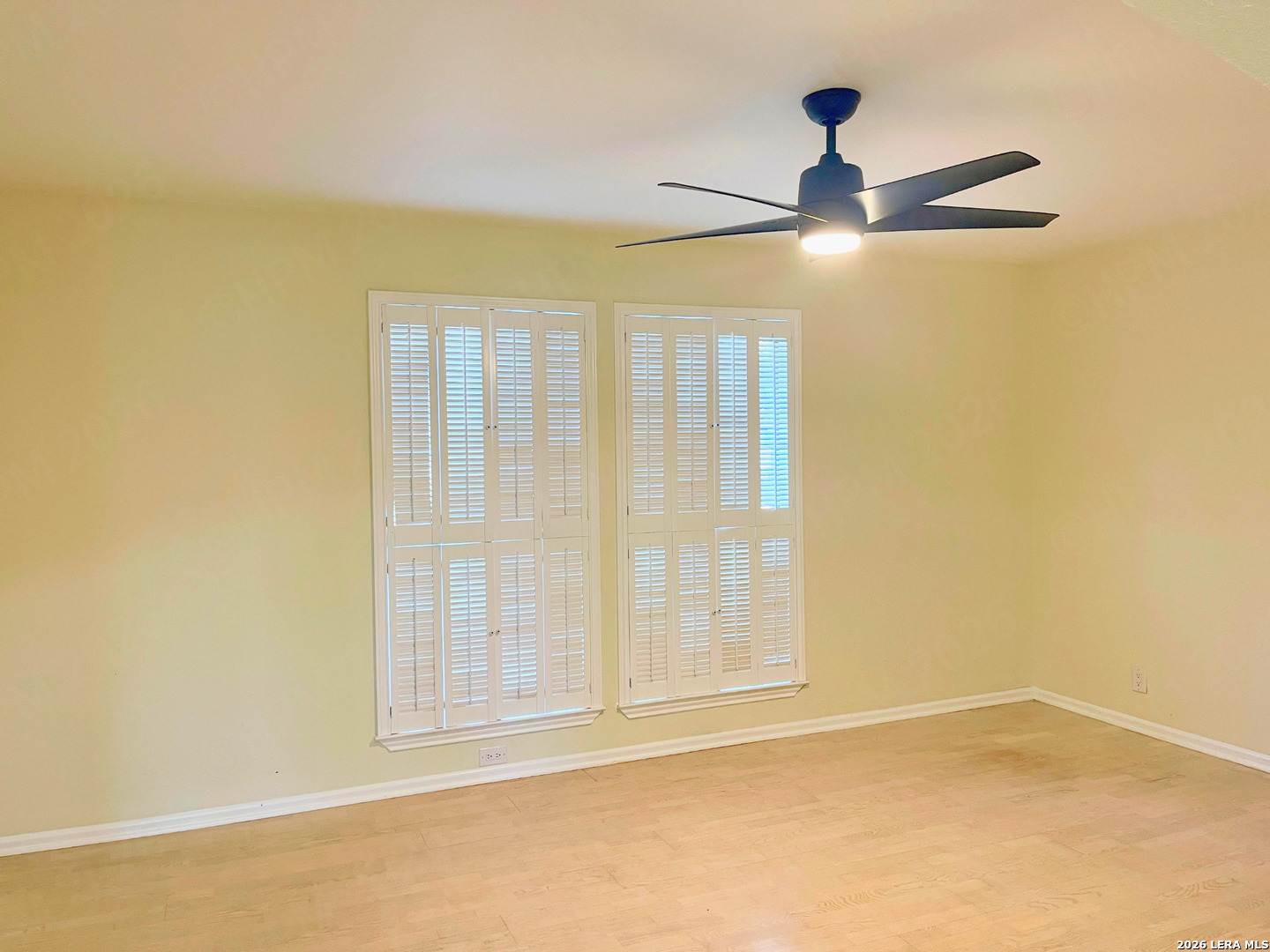 5868 Royal Ridge San Antonio, TX 78239 - Photo 5 of 20