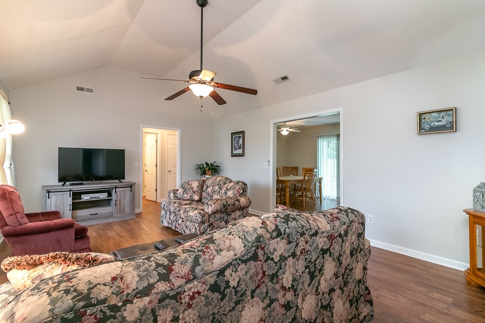 2830 Amidala Lane Sumter, SC 29153 - Photo 4 of 26
