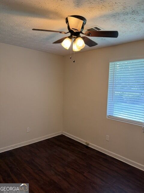 2005 Harwinor Road Southeast Smyrna, GA 30082 - Photo 10 of 21 Gallery Image 10