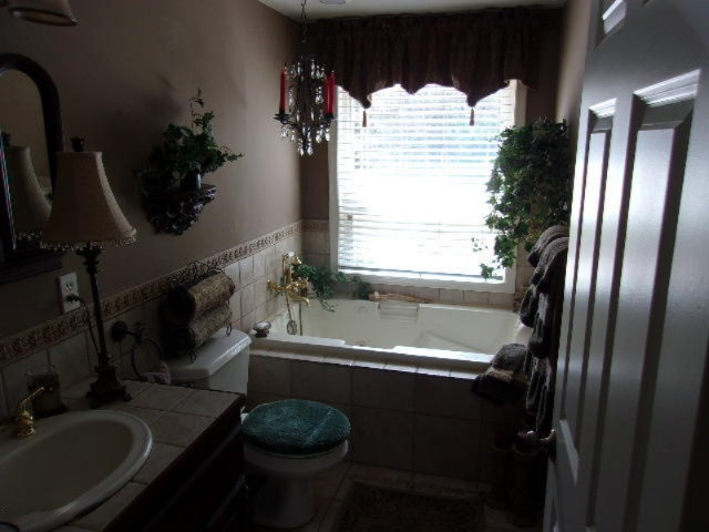 13511 9 Mile Road Kaleva, MI 49645 - Photo 11 of 32 010