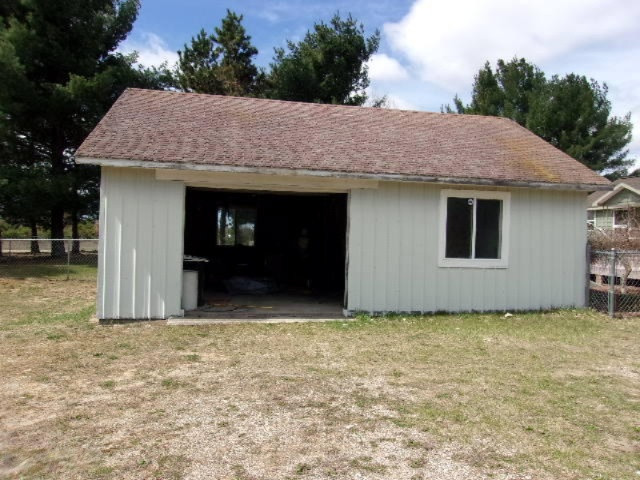 13511 9 Mile Road Kaleva, MI 49645 - Photo 23 of 32 023