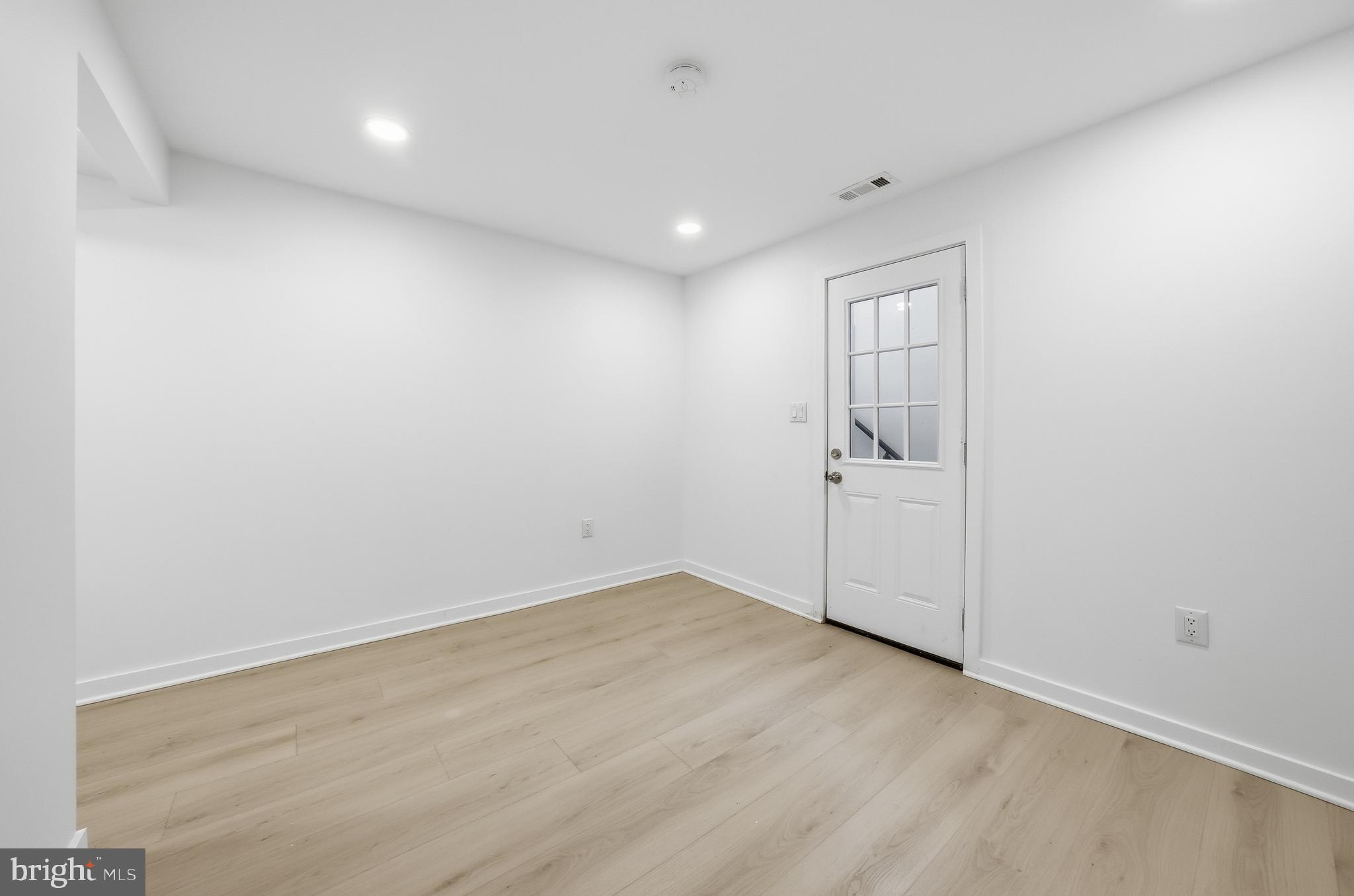 302 Oklahoma Avenue Northeast, Unit 101 Washington, DC 20002 - Photo 11 of 18 Bedroom