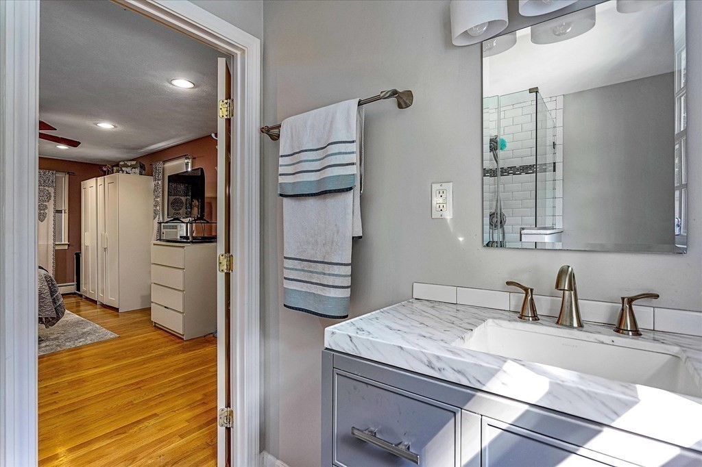 10 Lowry Road Framingham, MA 01701 - Photo 17 of 39