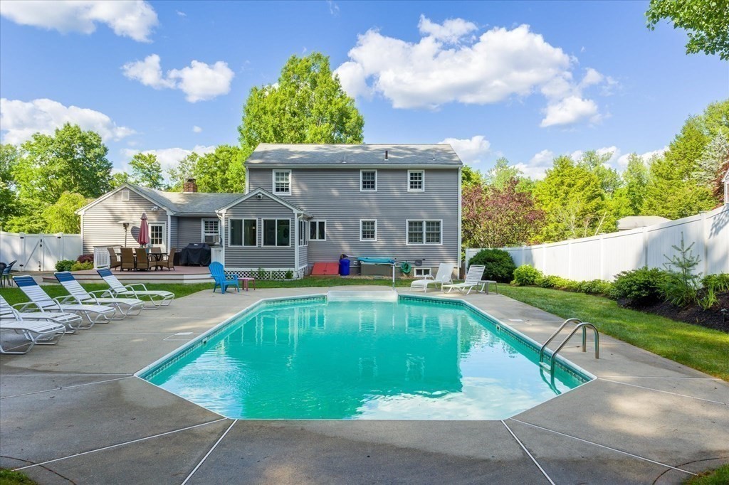 10 Lowry Road Framingham, MA 01701 - Photo 35 of 39