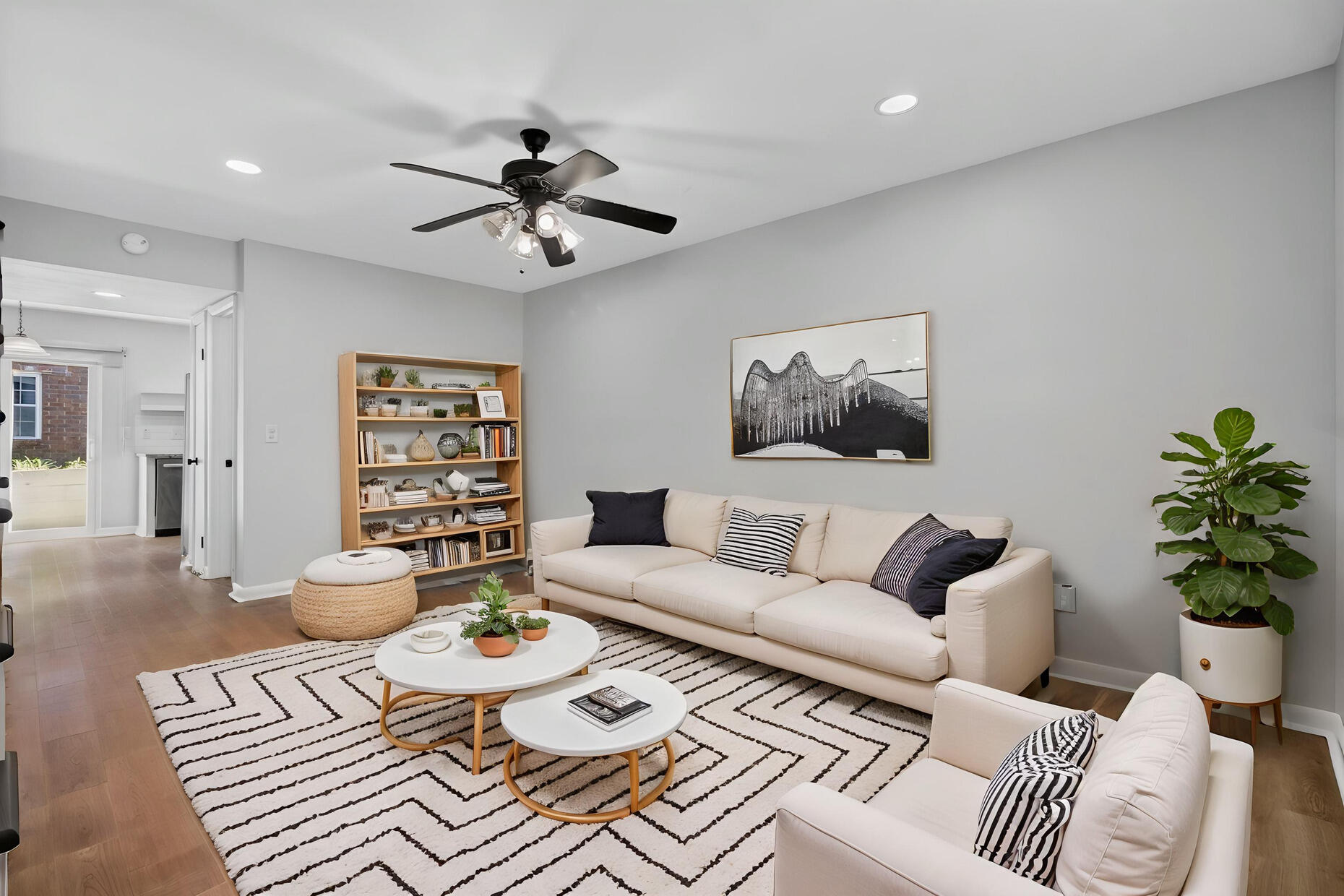 32_Living_Room_mls
