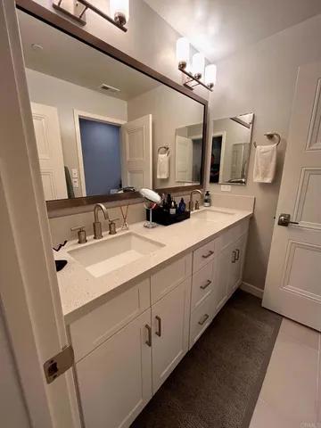 $4,250 | 307 West Street, Unit 106, Oceanside, CA 92054