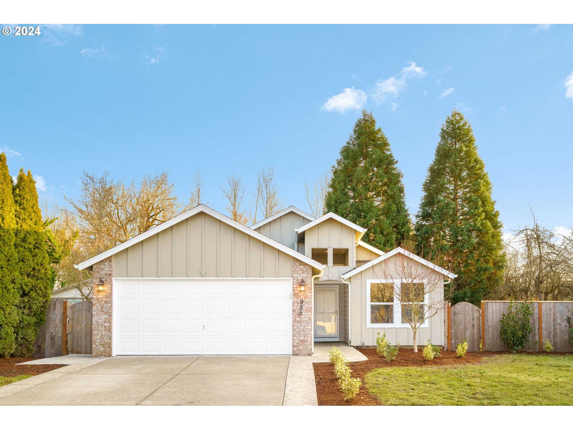 955 South Palmetto St