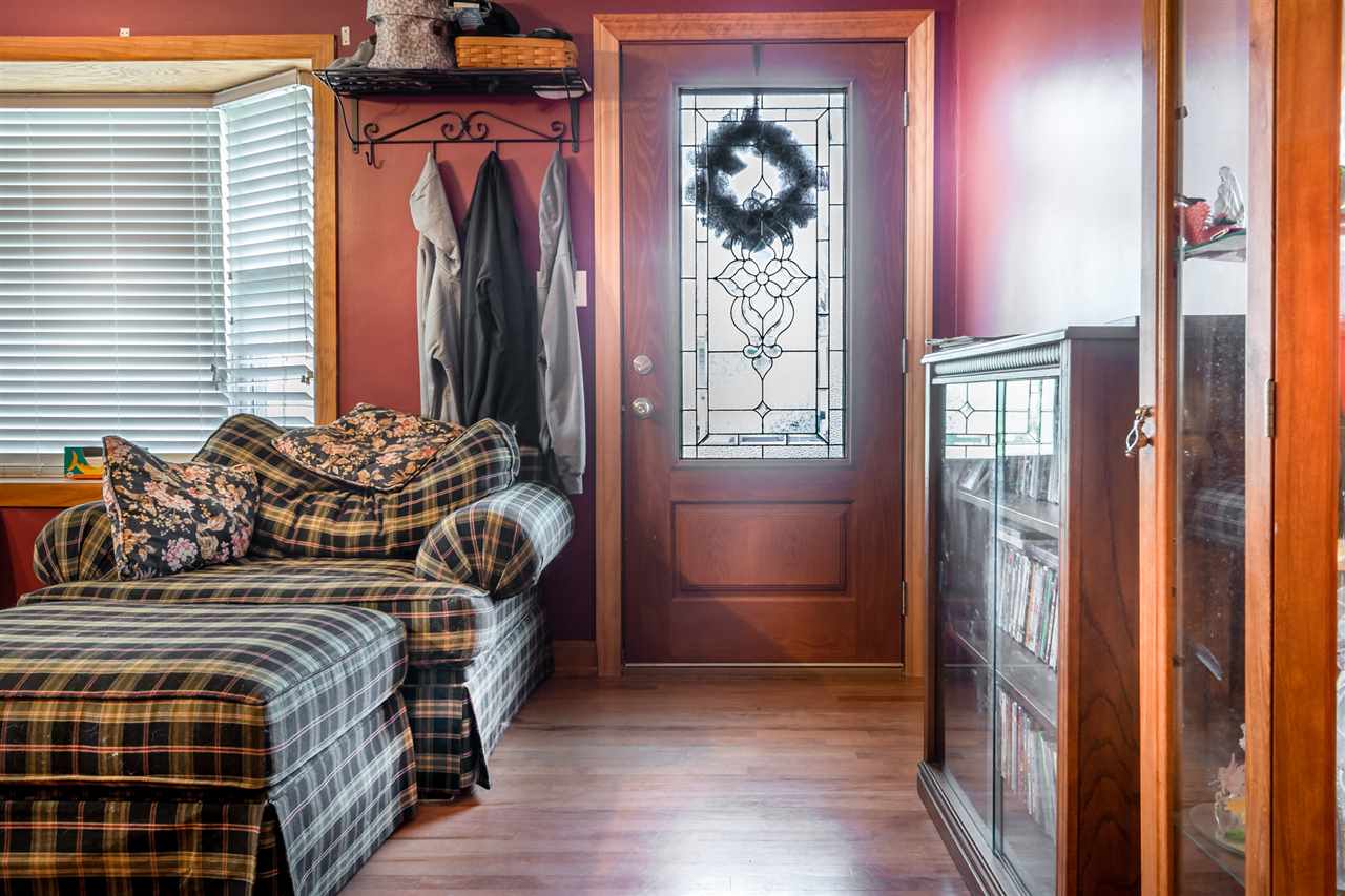 2041 Cherokee Road Fort Wayne, IN 46808 - Photo 2 of 33