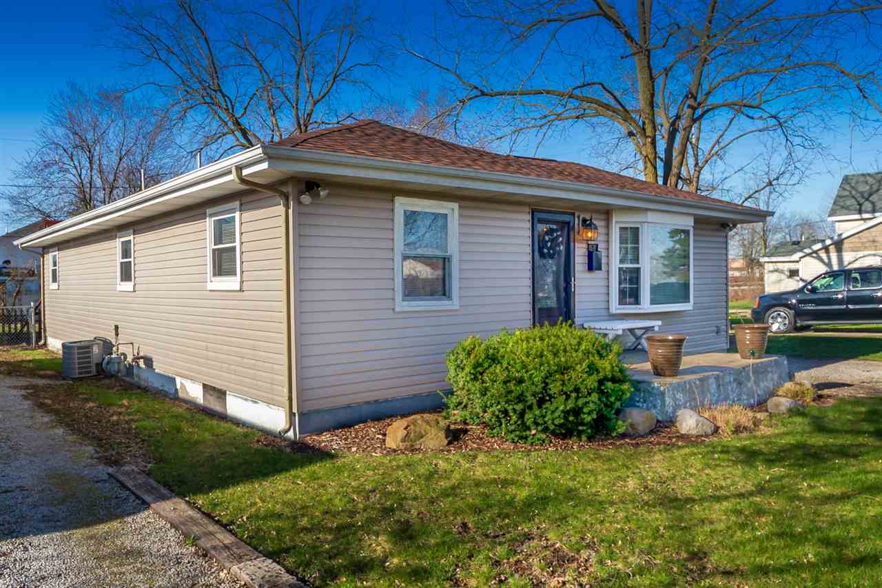 2041 Cherokee Road Fort Wayne, IN 46808 - Photo 26 of 33