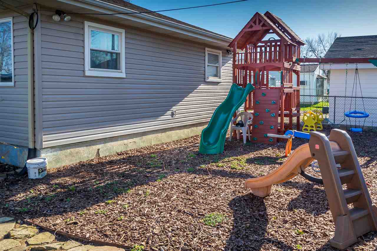 2041 Cherokee Road Fort Wayne, IN 46808 - Photo 29 of 33