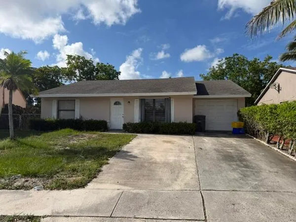 $430,000 | 7355 Pinedale Drive, Boynton Beach, FL 33436