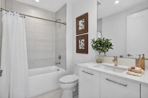 $2,495,000 | 153 North Seabreeze Boulevard, Unit 2505, Fort Lauderdale, FL 33304