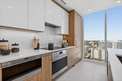 $2,495,000 | 153 North Seabreeze Boulevard, Unit 2505, Fort Lauderdale, FL 33304