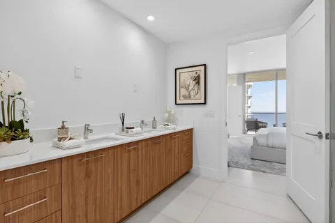 $2,495,000 | 153 North Seabreeze Boulevard, Unit 2505, Fort Lauderdale, FL 33304