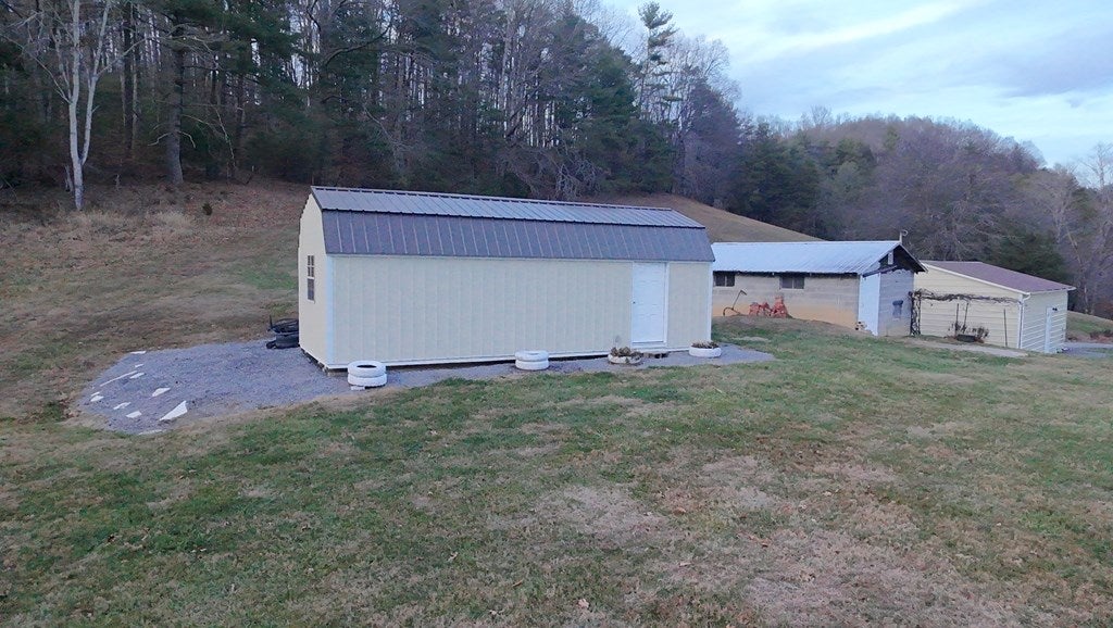 38400 Rafferty Road Chilhowie, VA 24319 - Photo 16 of 81 Gallery Image 16