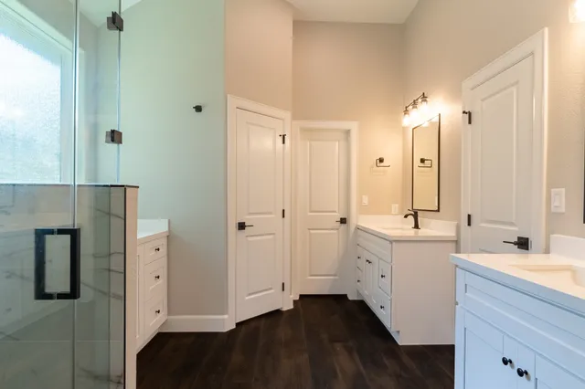 $380,000 | 1460 River Oaks Drive, Huntsville, TX 77340