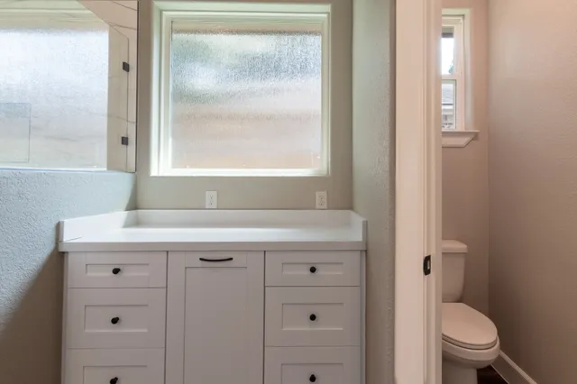 $380,000 | 1460 River Oaks Drive, Huntsville, TX 77340