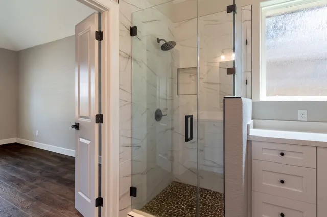 $380,000 | 1460 River Oaks Drive, Huntsville, TX 77340