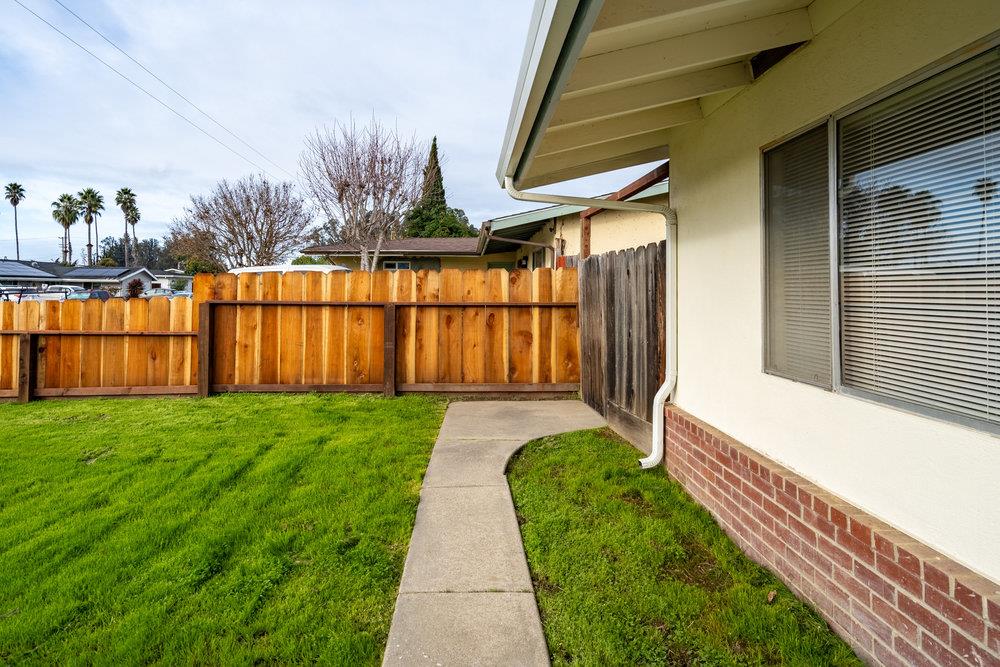 191 Dutchman Road Watsonville, CA 95076 - Photo 6 of 31 Gallery Image 6