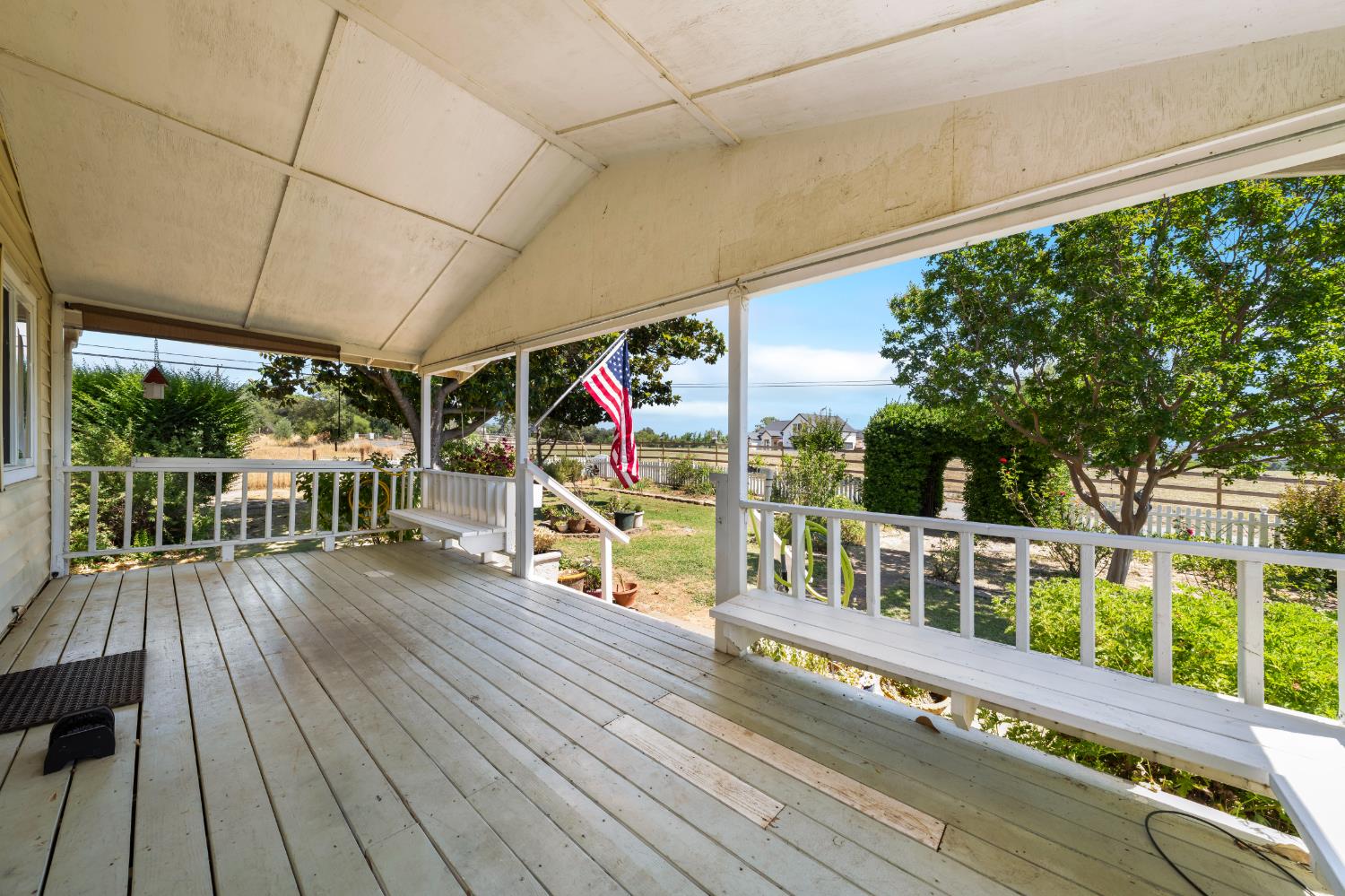 3270 Ayres Holmes Road Auburn, CA 95603 - Photo 10 of 72 Front Porch
