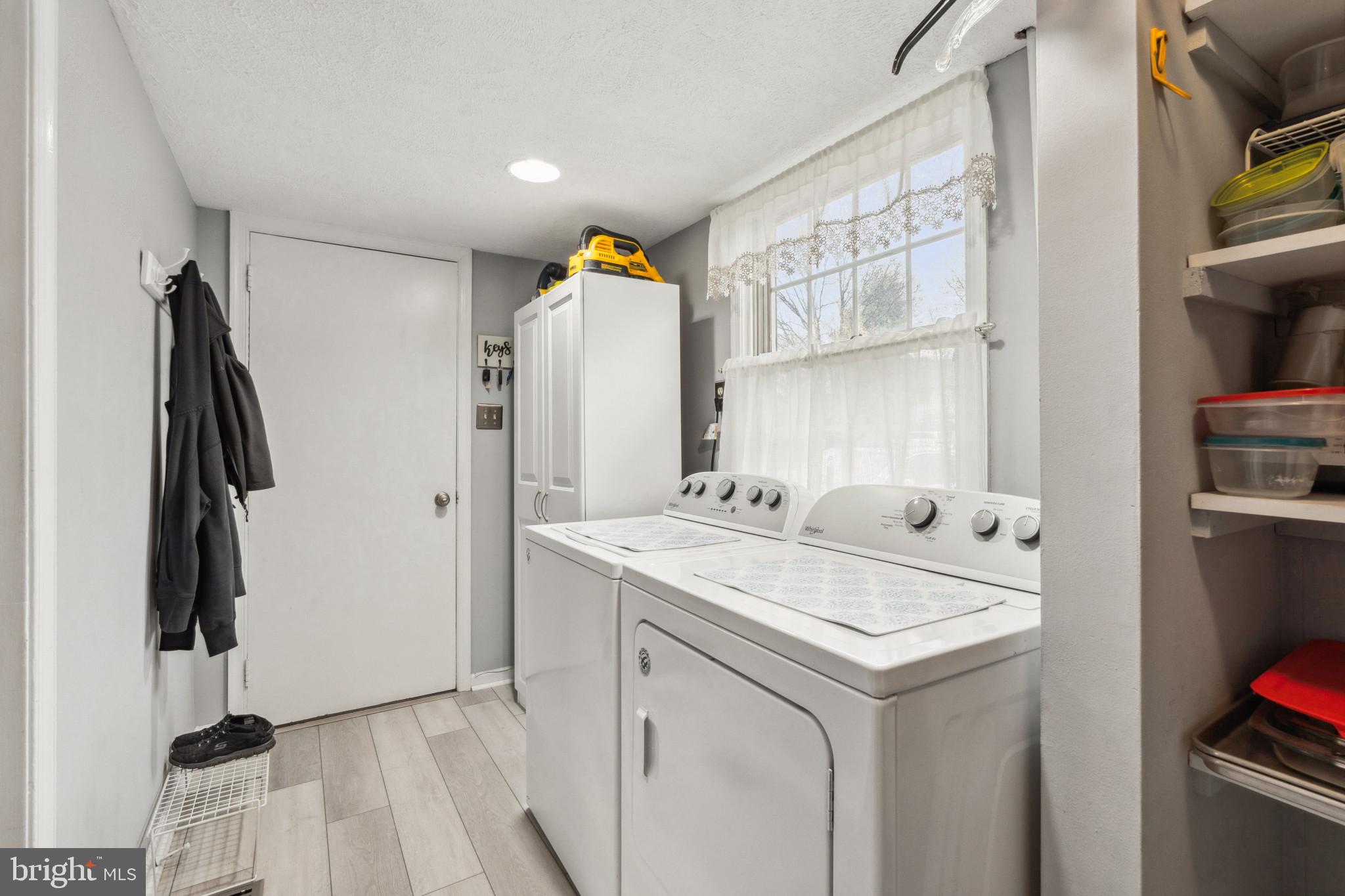 237 Aqua Lane Delran, NJ 08075 - Photo 15 of 35 a utility room with dryer and washer