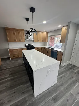 $329,777 | 41718 Mae Wood Drive, Sterling Heights, MI 48313