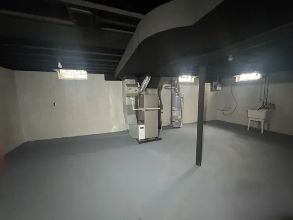 $329,777 | 41718 Mae Wood Drive, Sterling Heights, MI 48313