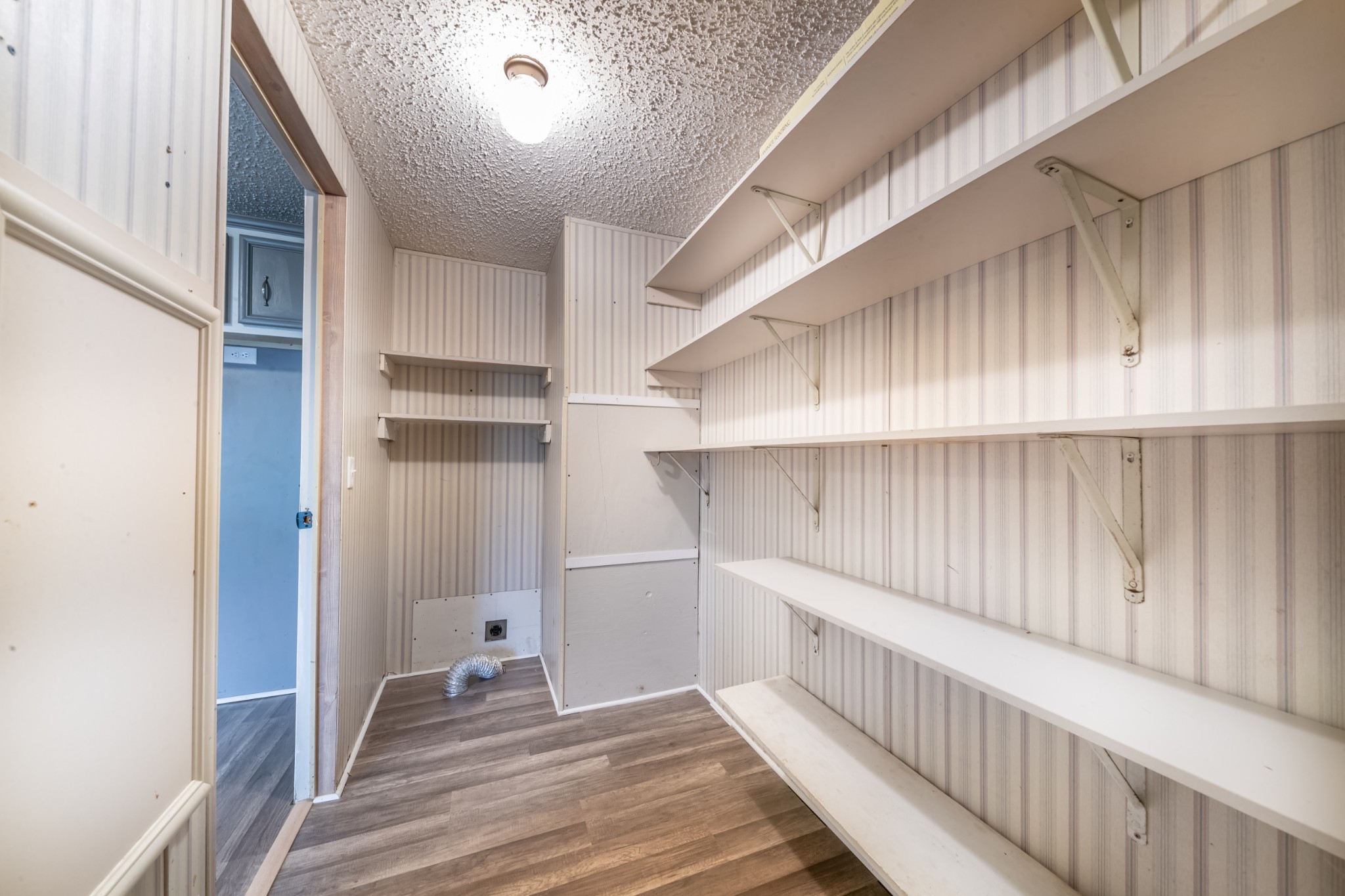234 Dunn Fall River Road Lawrenceburg, TN 38464 - Photo 4 of 12 a view of a hallway with closet