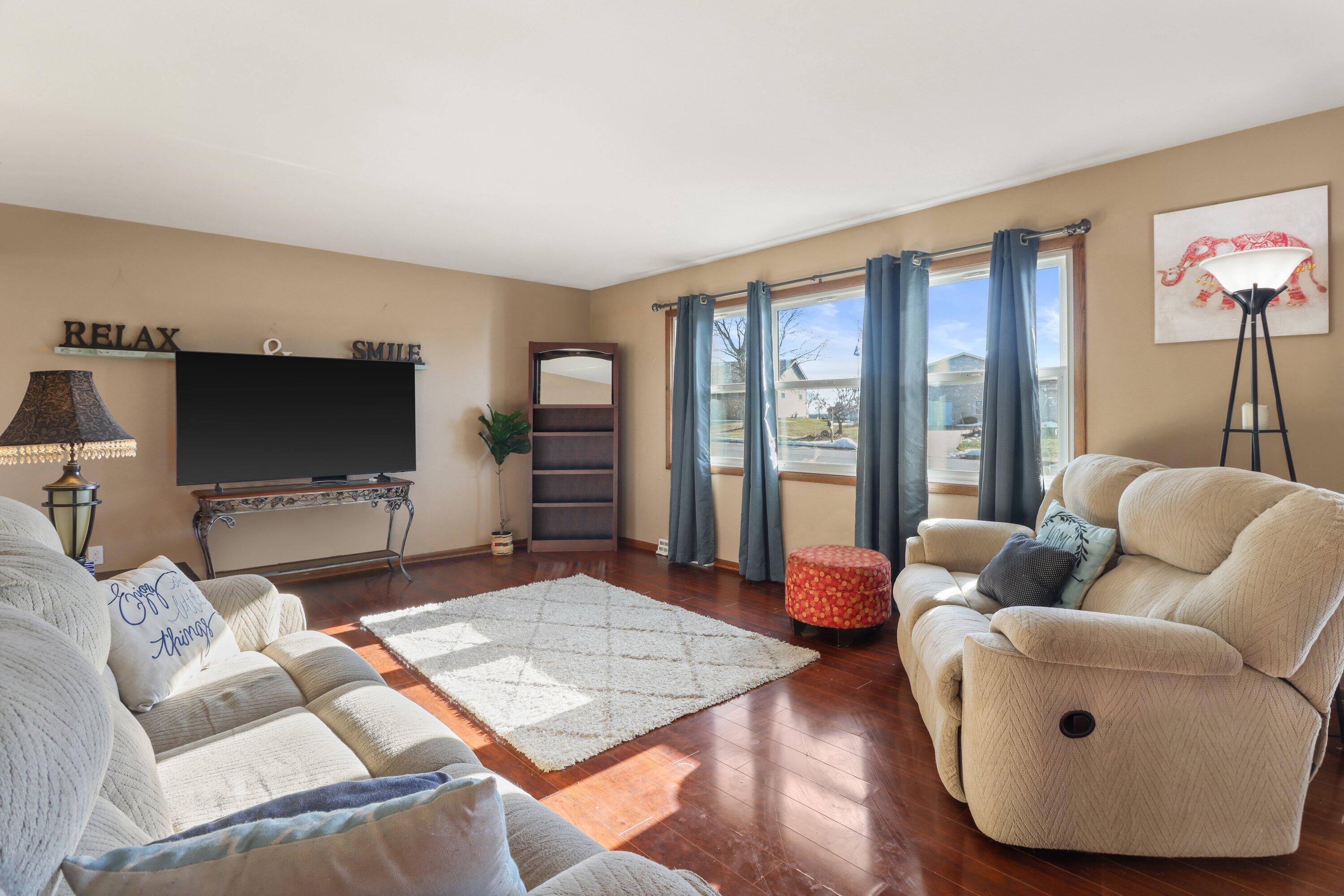 105 Winston Way Waunakee, WI 53597 - Photo 12 of 35 IMG_7790 2