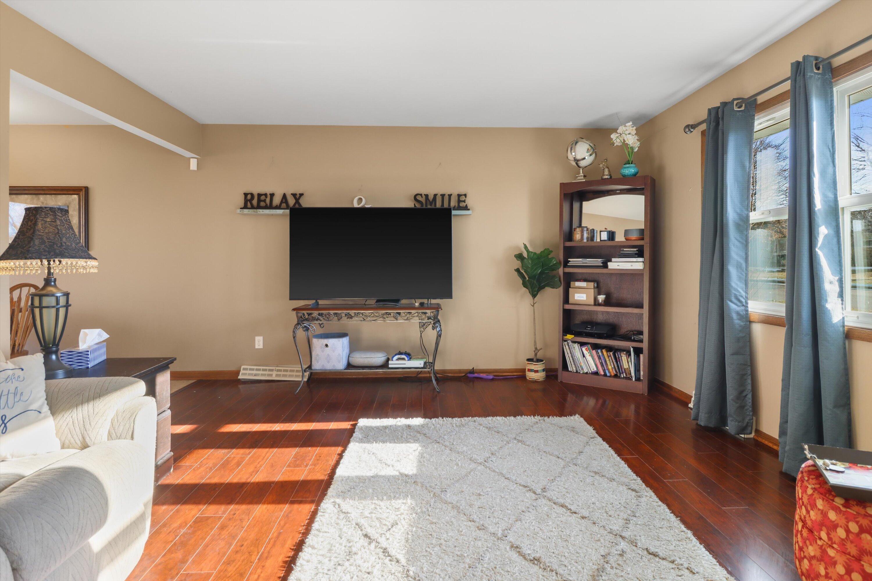 105 Winston Way Waunakee, WI 53597 - Photo 13 of 35 Living Room
