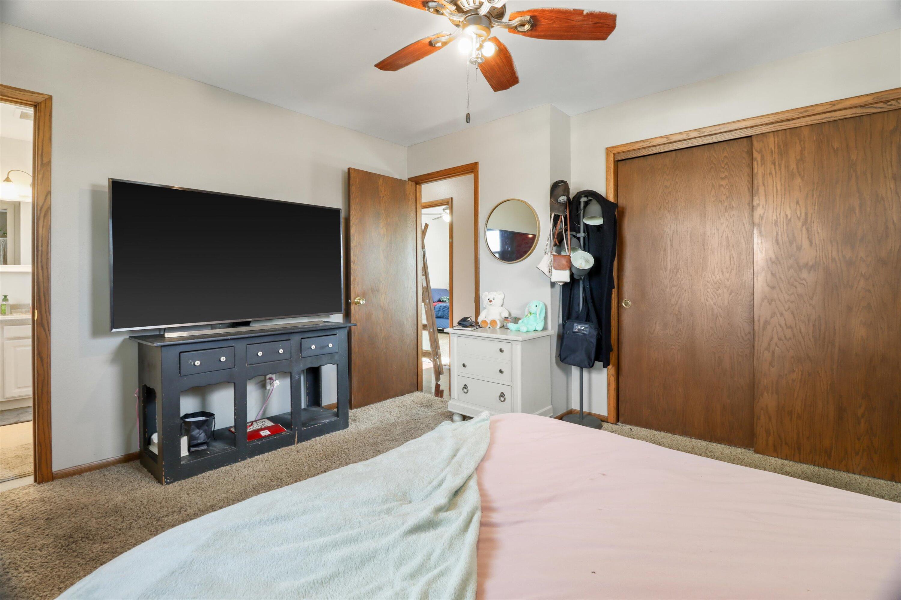 105 Winston Way Waunakee, WI 53597 - Photo 22 of 35 Primary Bedroom