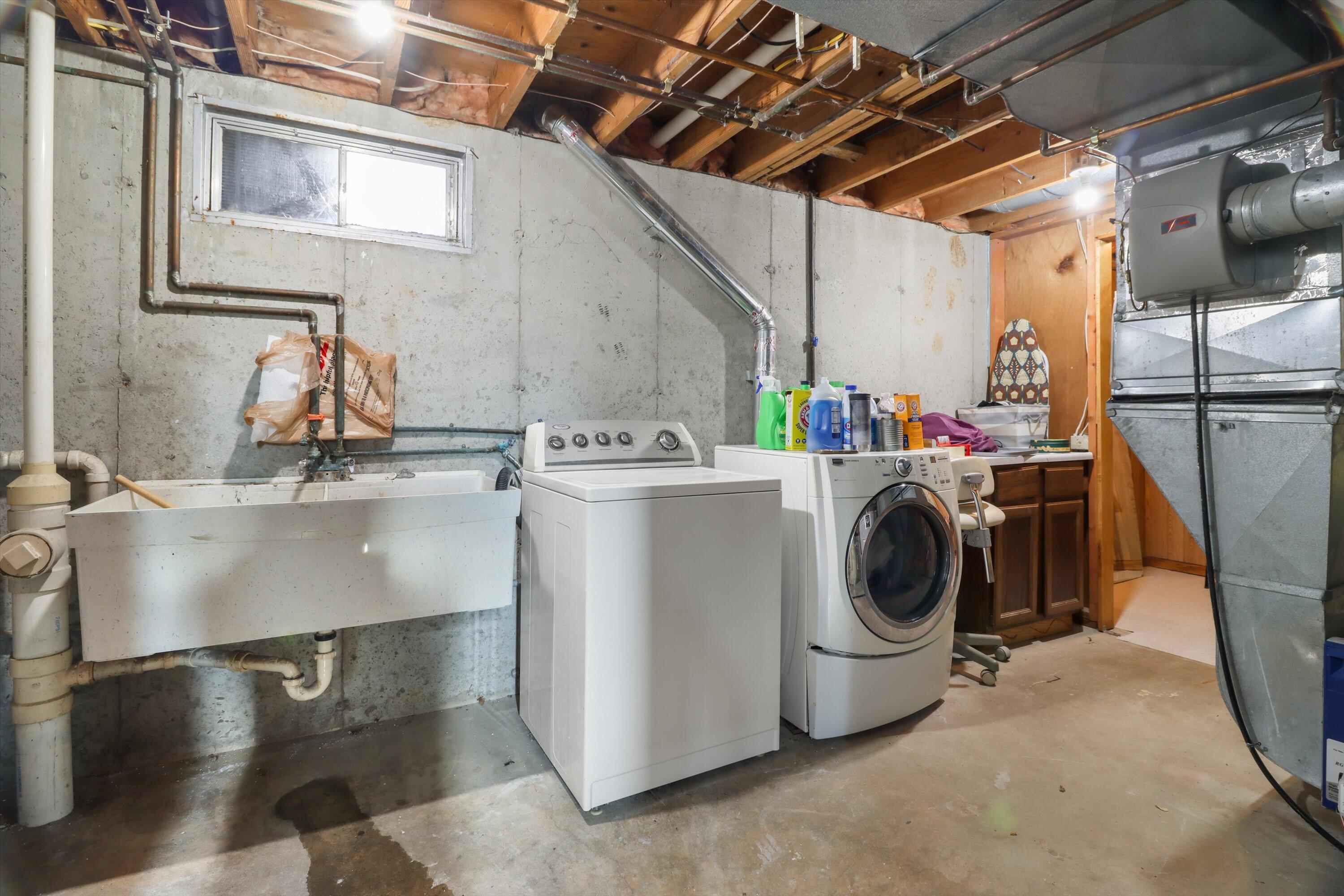 105 Winston Way Waunakee, WI 53597 - Photo 32 of 35 Laundry in Basement