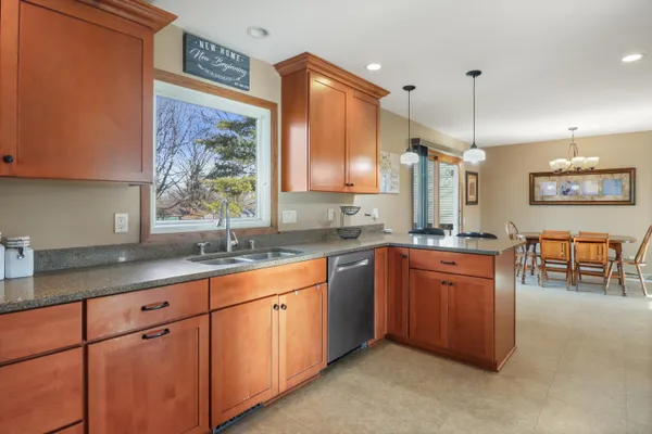 $449,900 | 105 Winston Way, Waunakee, WI 53597