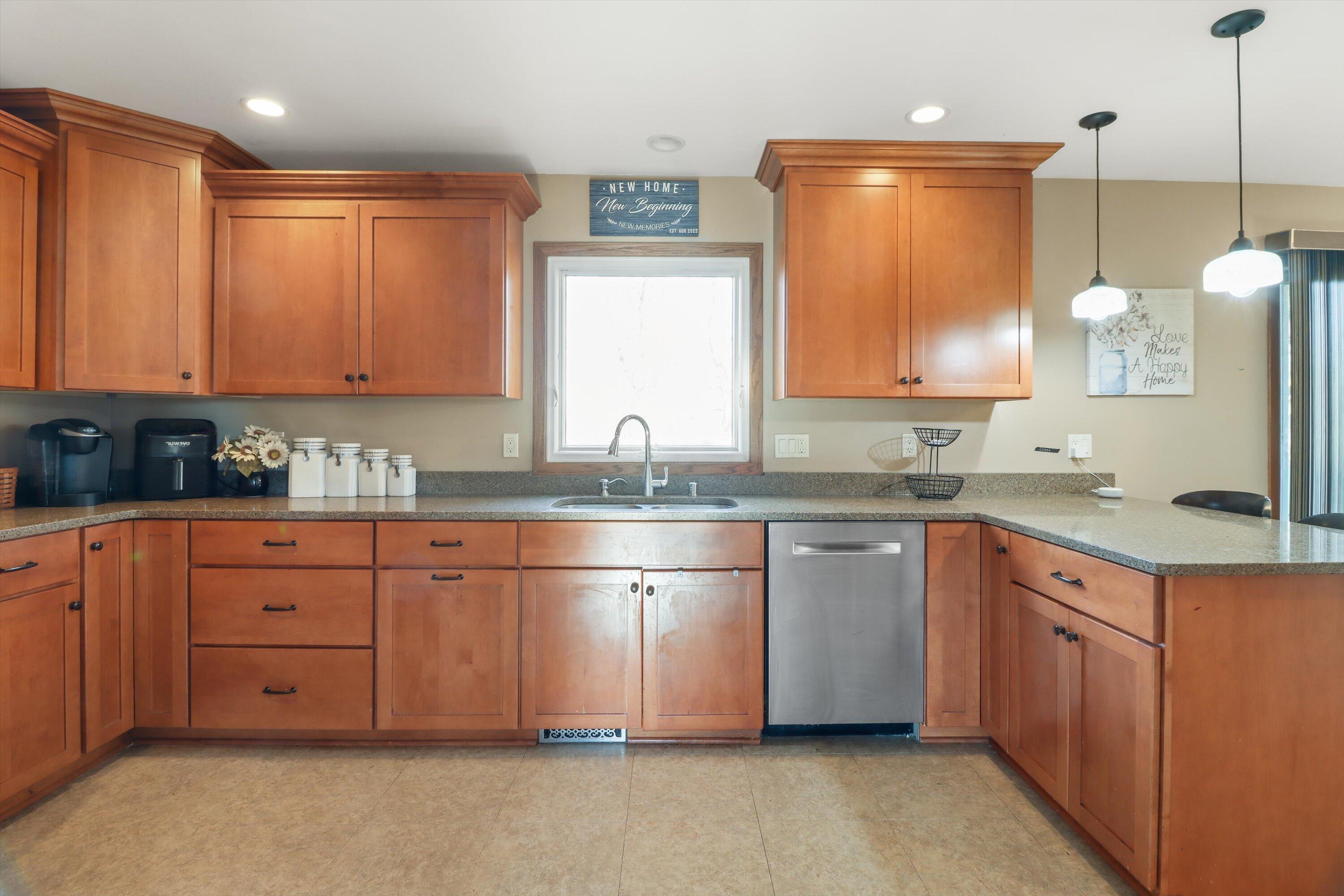 105 Winston Way Waunakee, WI 53597 - Photo 10 of 35 Kitchen Area