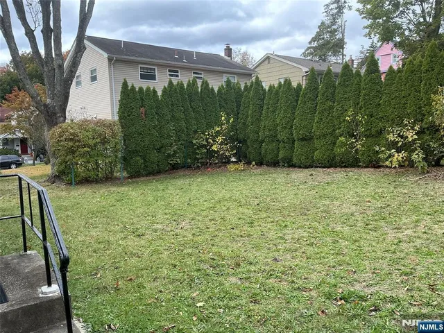 $525,500 | 7 Yantacaw Place, Nutley, NJ 07110