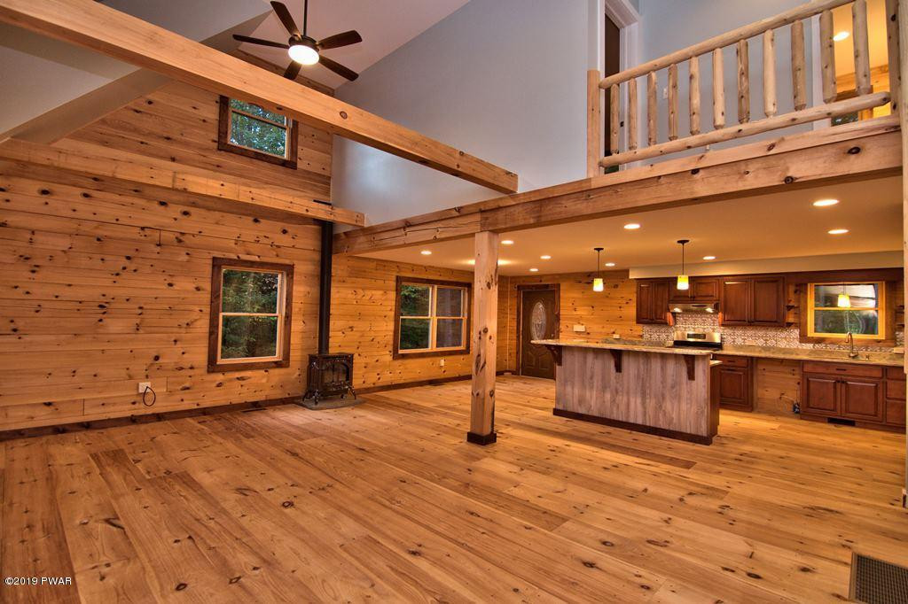 61 Giles Road Waymart, PA 18472 - Photo 3 of 45