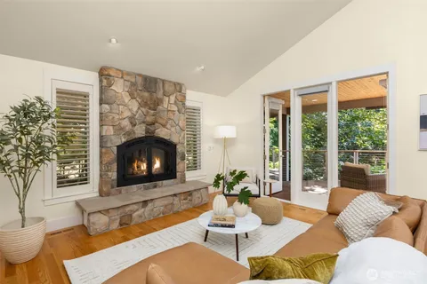 $1,468,000 | 6575 Honeysuckle Lane, Bainbridge Island, WA 98110