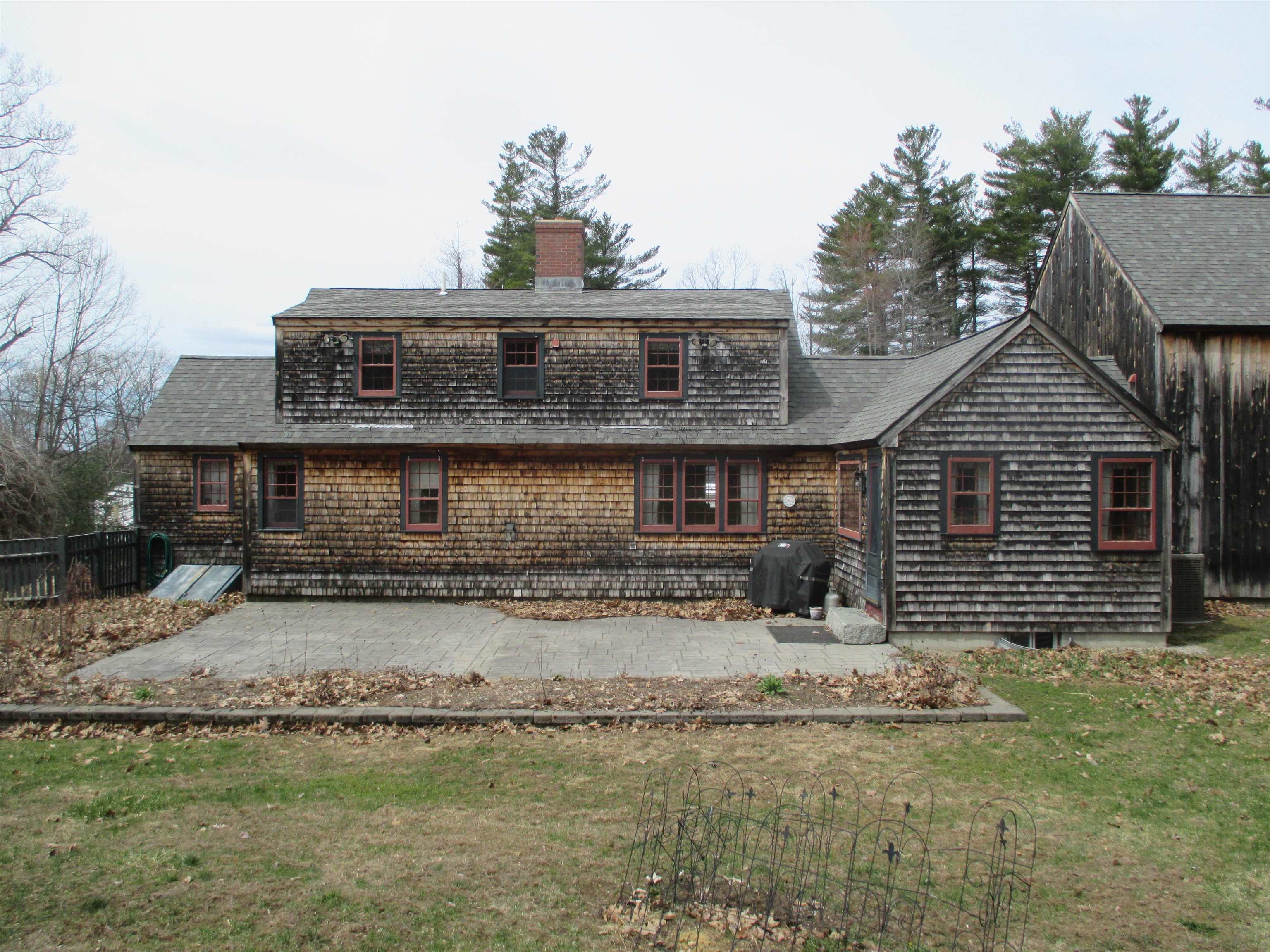 2 Sunset Drive Rochester, NH 03867 - Photo 4 of 39