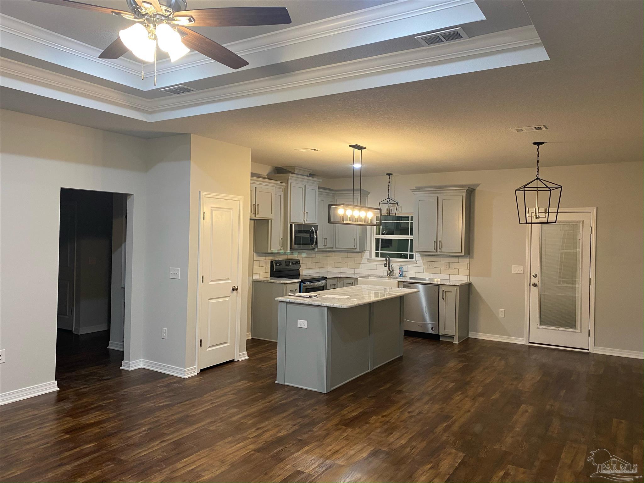 9861 Shangri La West Road Milton, FL 32583 - Photo 6 of 10