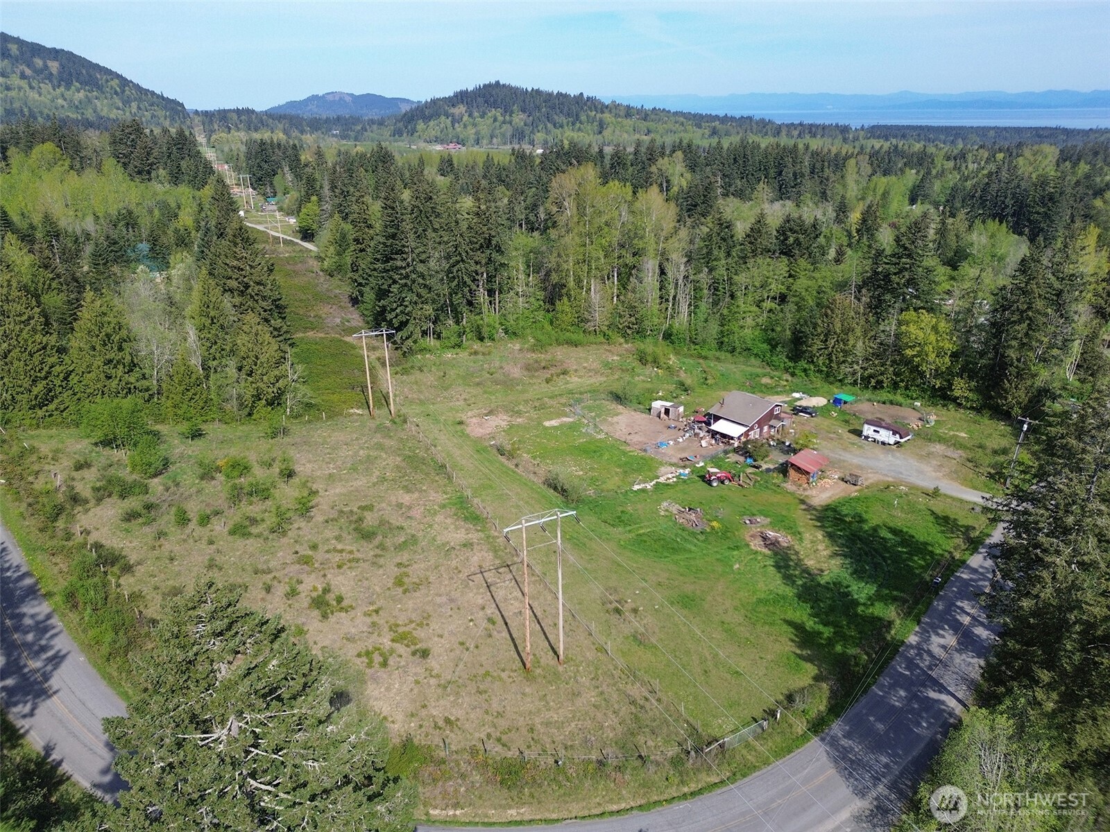 700 Dan Kelly Road Port Angeles, WA 98363 - Photo 3 of 38 Gallery Image 3